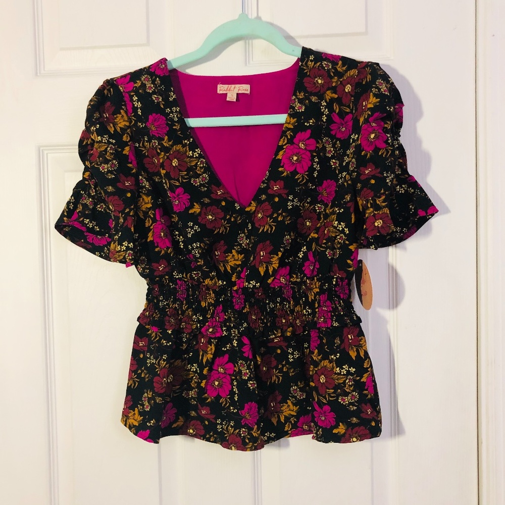 Rabbit Rose Short Sleeve Floral Blouse NWT